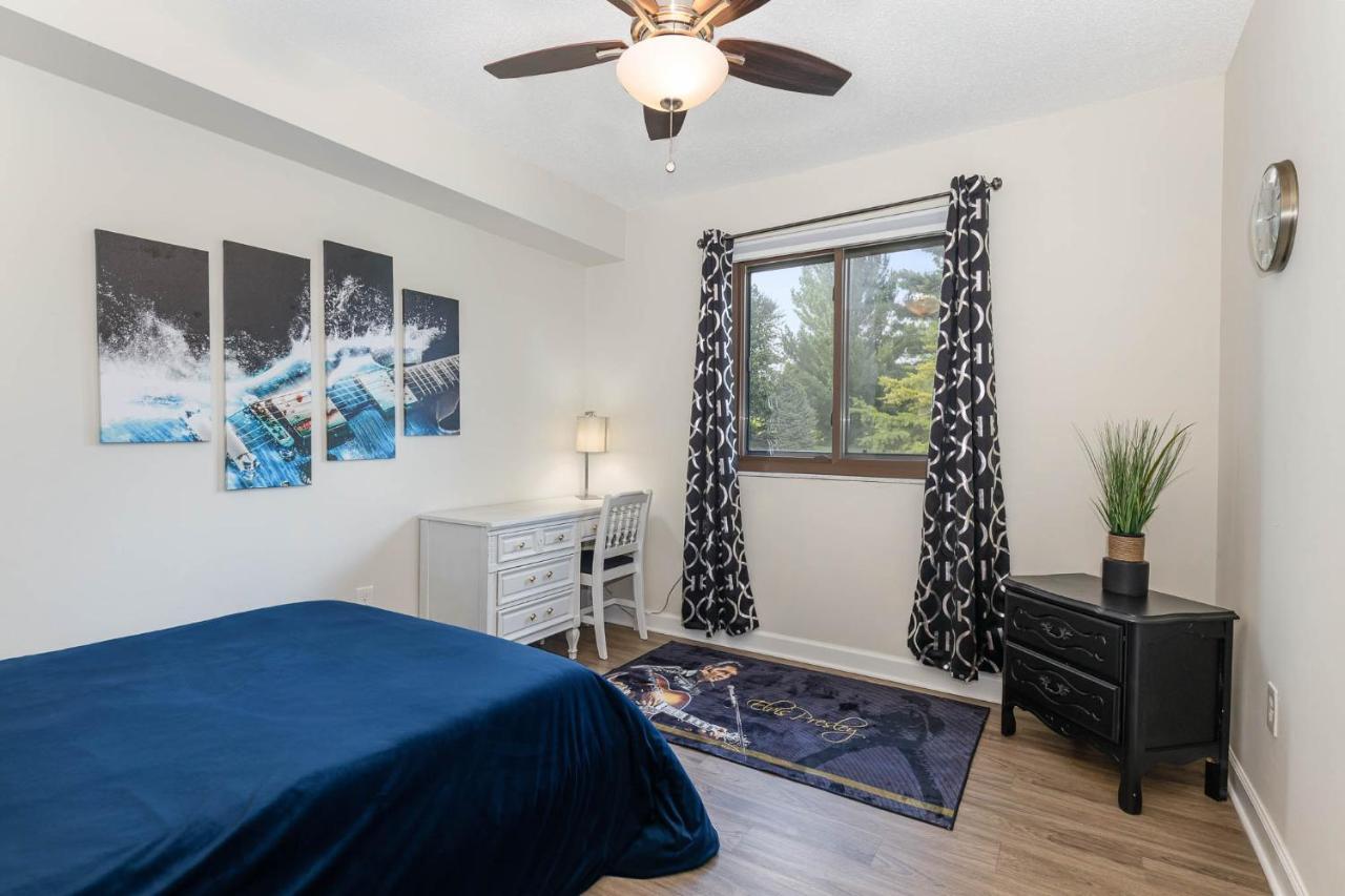 Large, Stunning Elvis Themed Condo,10 Min From Cvg Флоренс Екстер'єр фото
