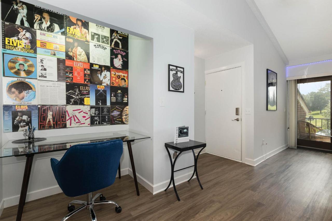 Large, Stunning Elvis Themed Condo,10 Min From Cvg Флоренс Екстер'єр фото